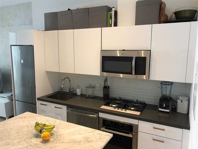 209 - 608 Richmond St W