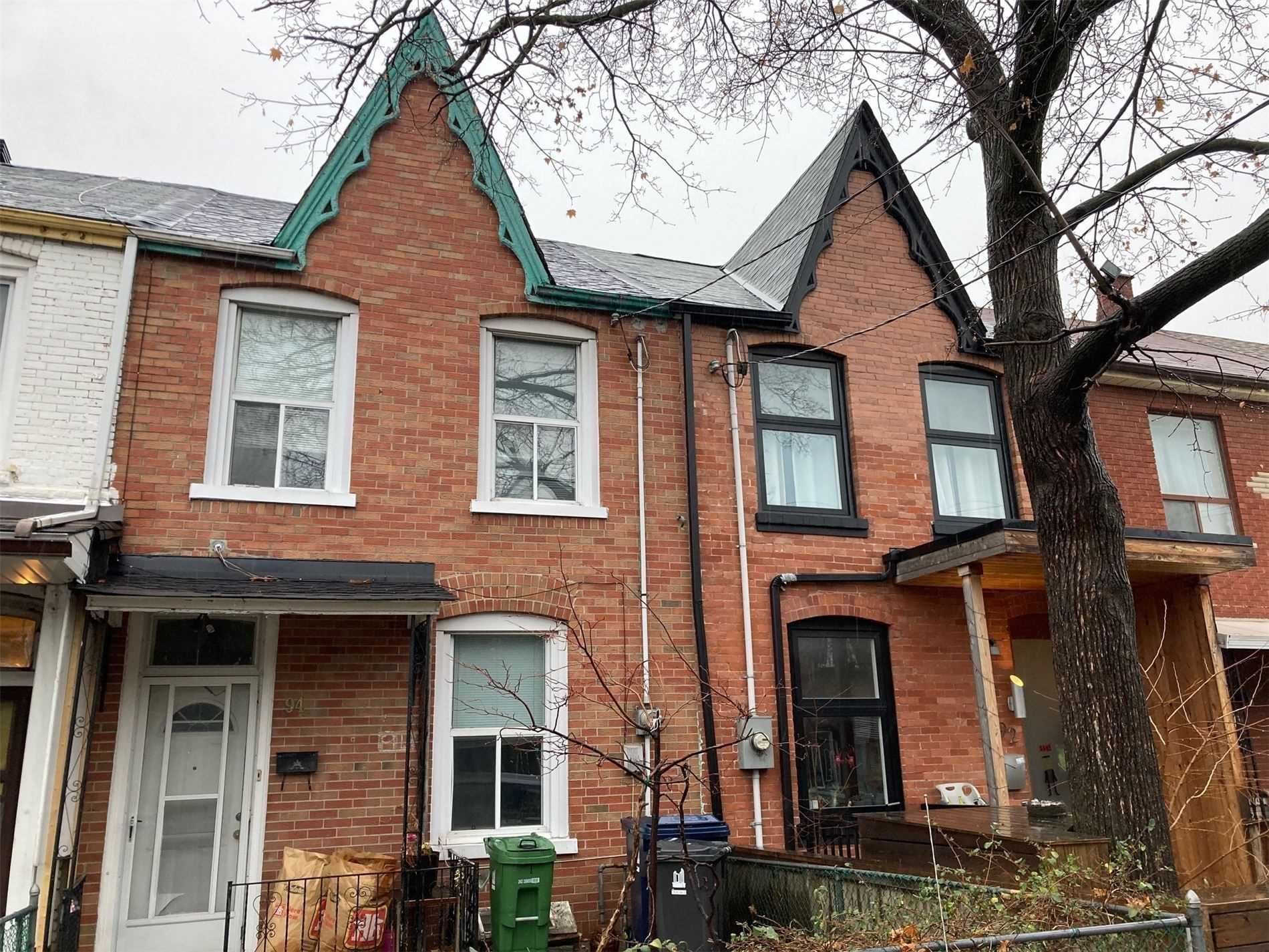 94 Ulster St, Toronto Sold, C5112084 Condos.ca