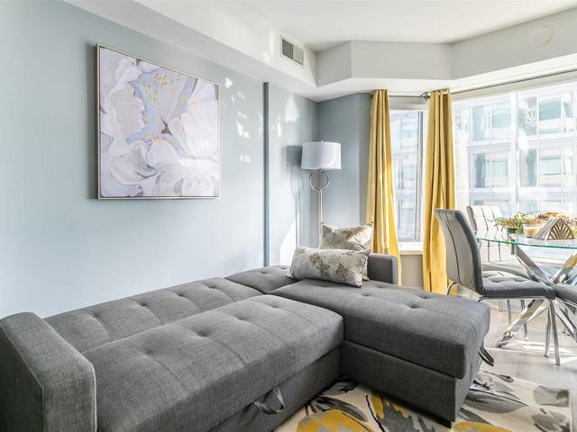 1911 - 155 Yorkville Ave