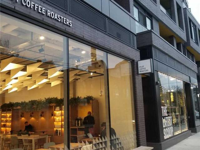 207 - 109 Ossington Ave