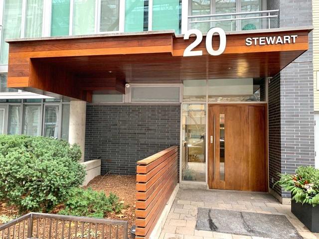 502 - 20 Stewart St