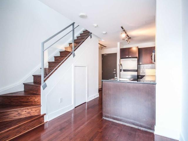 624 - 637 Lakeshore Blvd W