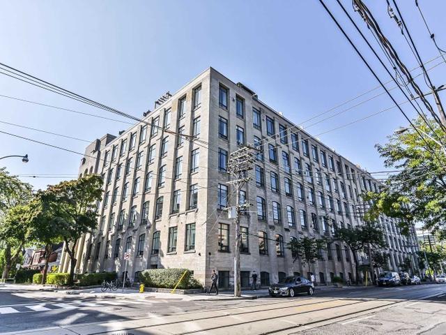416 - 993 Queen St W