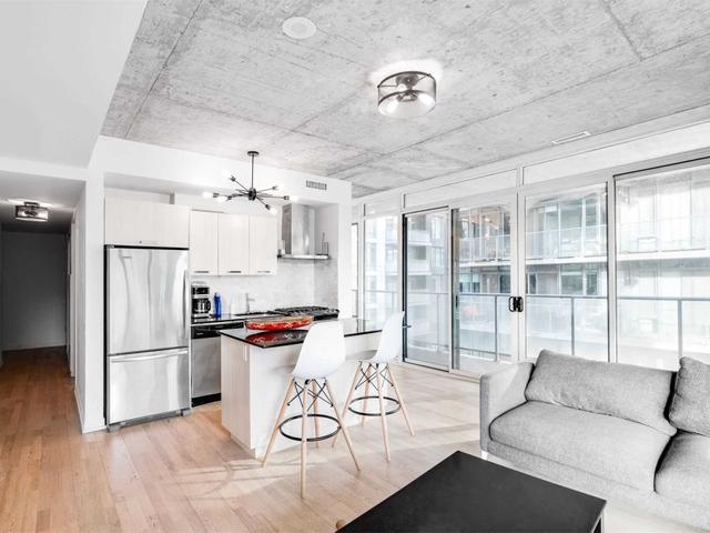 517 - 95 Bathurst St