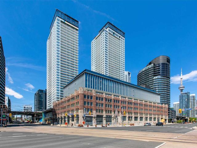 3908 - 17 Bathurst St