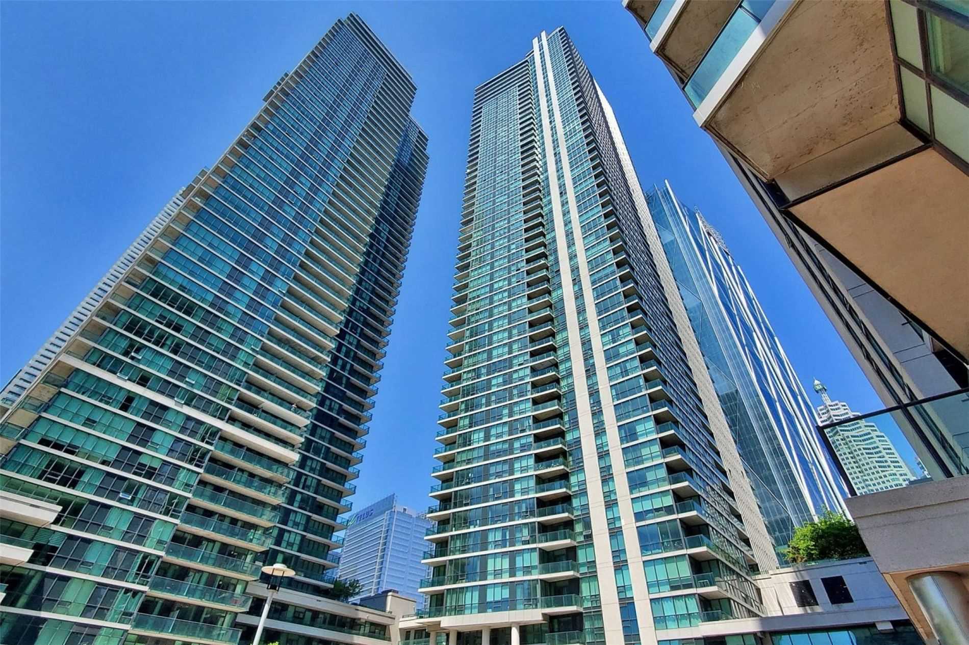 1104 18 Harbour St, Toronto Sold, C5117651 Condos.ca
