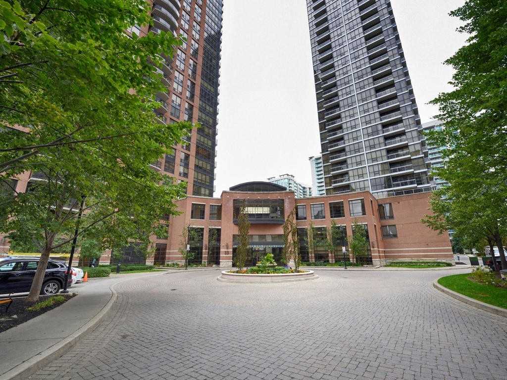 1005 33 Sheppard Ave E, North York Leased, C5117920 Condos.ca