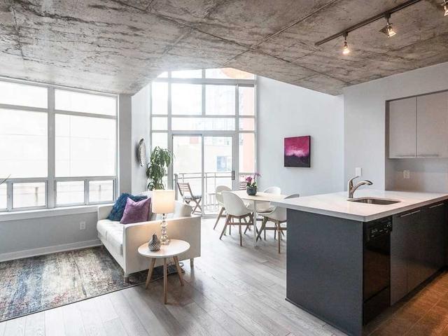 629 - 255 Richmond St E