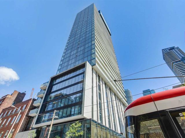 2003 - 11 Charlotte St