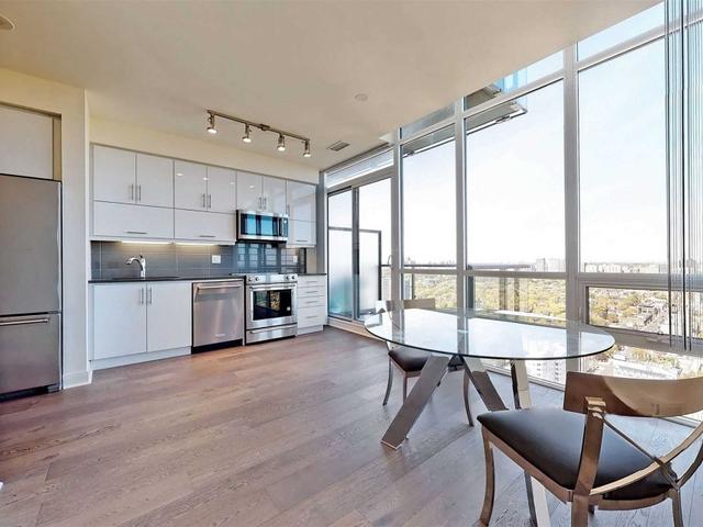 3803 - 825 Church St