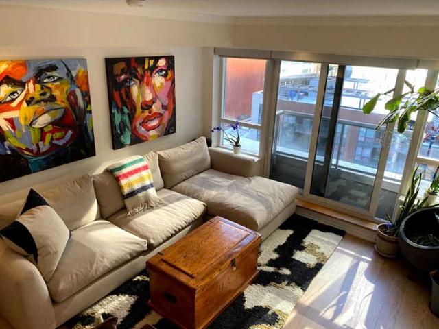 1131 - 250 Wellington St W