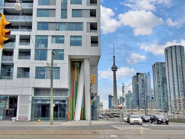 416W - 27 Bathurst St