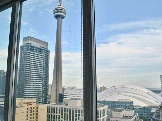 2005 - 88 Blue Jays Way