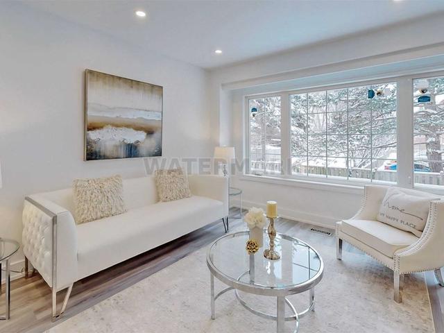 6 - 5937 Bathurst St