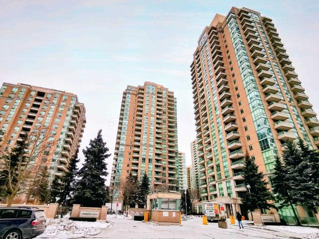 101 - 3 Pemberton Ave