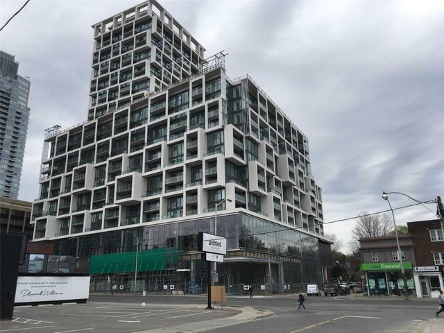 920 - 8 Hillsdale Ave