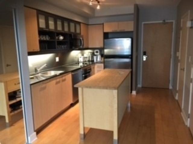 1114 - 36 Blue Jays Way