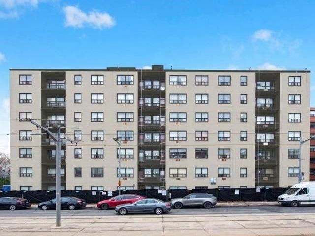 207 - 82 Warren Rd
