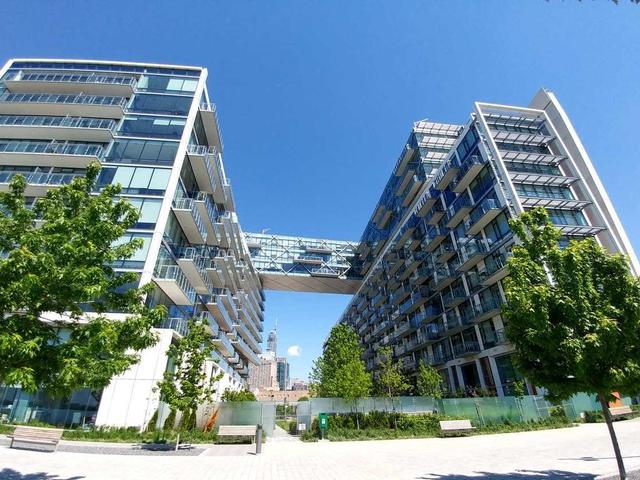 734 - 39 Queens Quay E