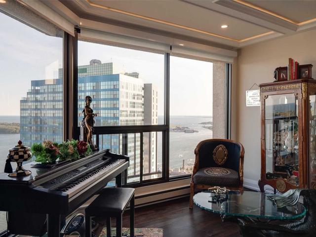 3511 - 55 Harbour Sq