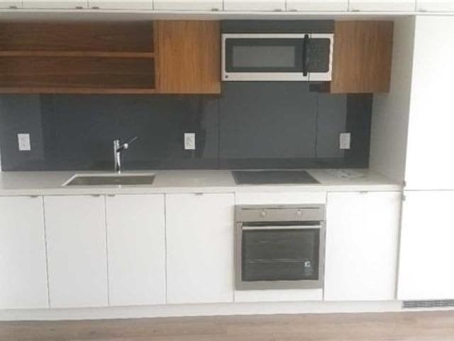 603 - 111 St Clair Ave W