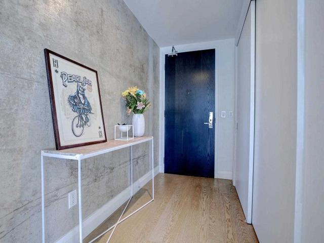 1903 - 224 King St W