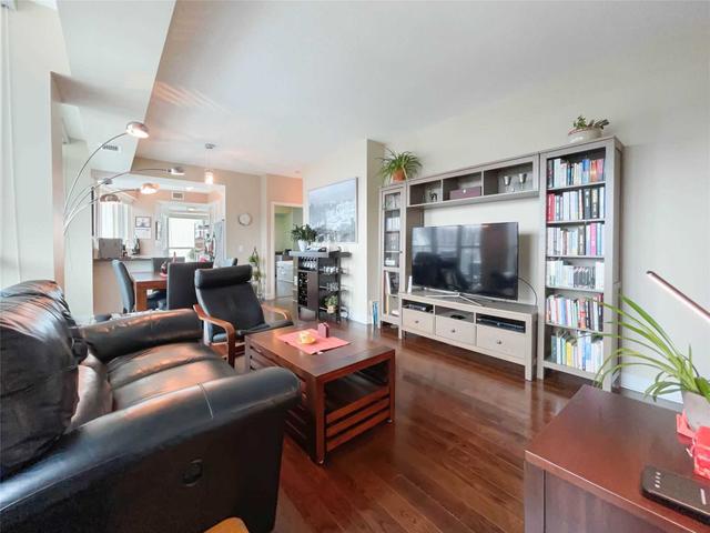 709 - 38 The Esplanade