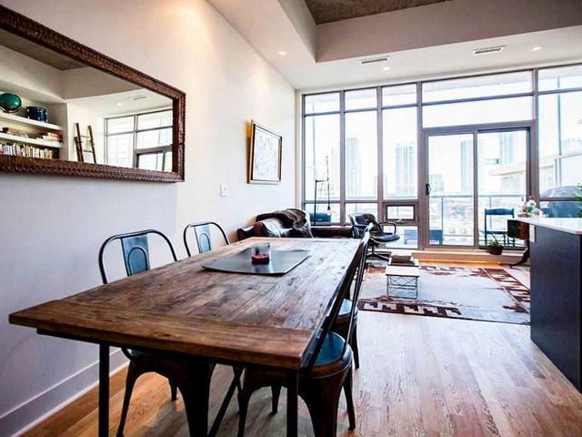 LPH913 - 399 Adelaide St W