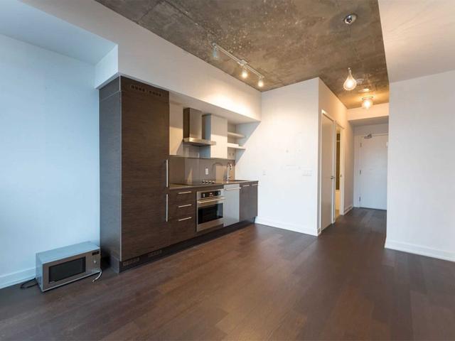 708 - 1030 King St W