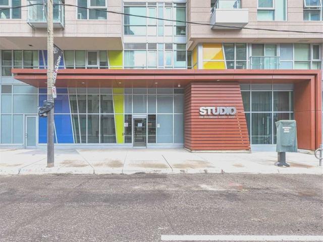 1704 - 199 Richmond St W