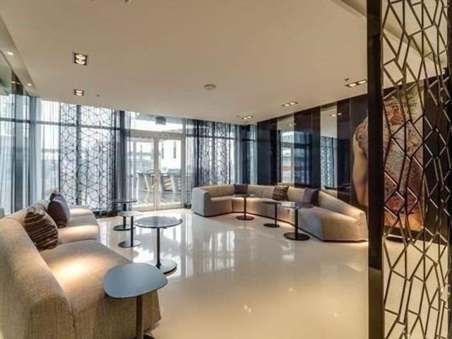 1704 - 199 Richmond St W