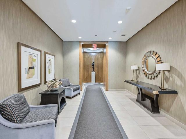 516 - 736 Spadina Ave