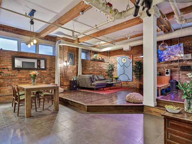 104 - 90 Sherbourne St