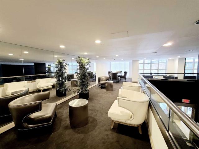 1807 - 85 East Liberty St