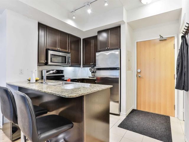 316 - 736 Spadina Ave