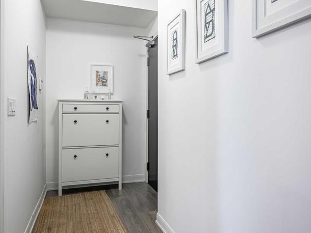 303 - 435 Richmond St W