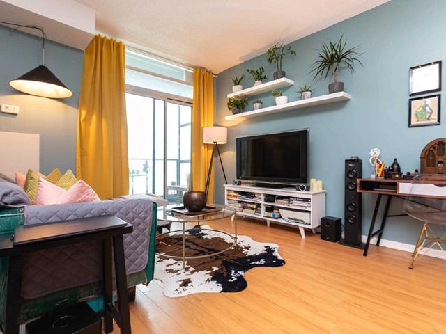 2501 - 231 Fort York Blvd