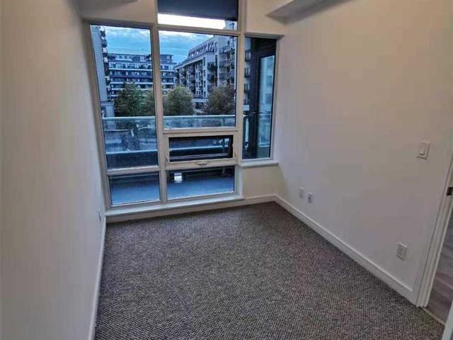 318 - 621 Sheppard Ave E