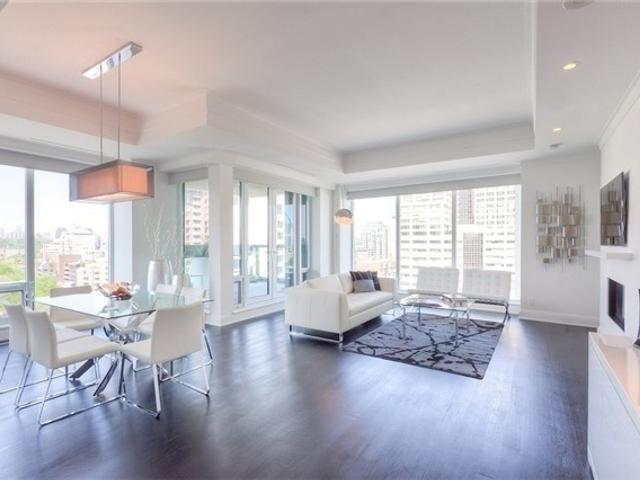 1101 - 206 Bloor St W