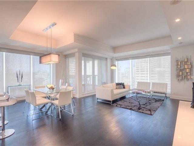 1101 - 206 Bloor St W