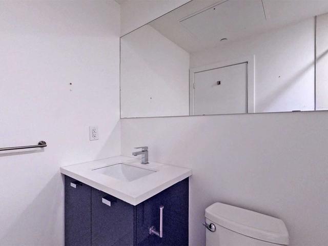 306 - 32 Davenport Rd