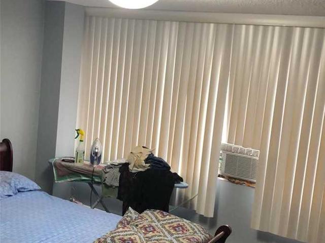 1209 - 10 Sunny Glwy