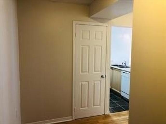 1802 - 388 Bloor St E