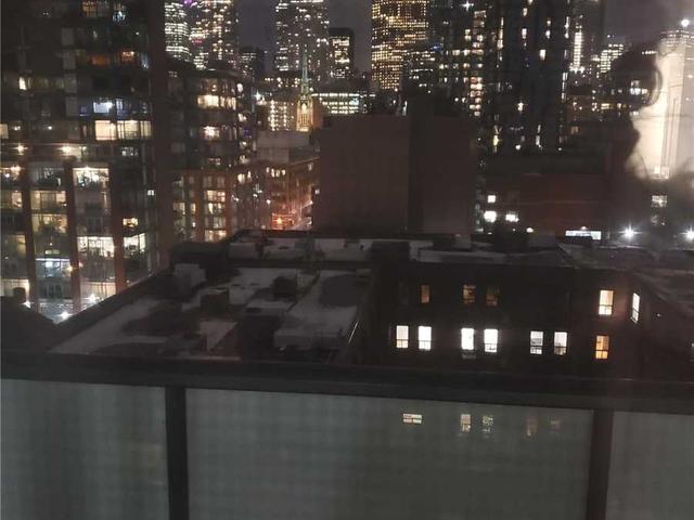 1208 - 400 Adelaide St E