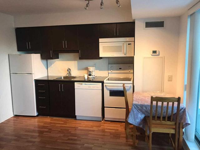 219 - 2035 Sheppard Ave E