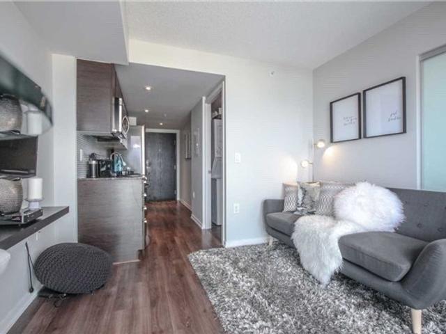 1920E - 36 Lisgar St