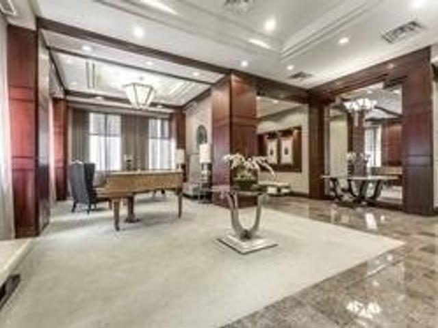 1804 - 35 Balmuto St