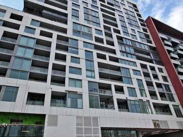 813E - 576 Front St W