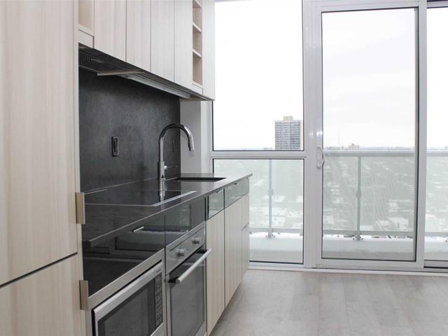 2311 - 101 Erskine Ave