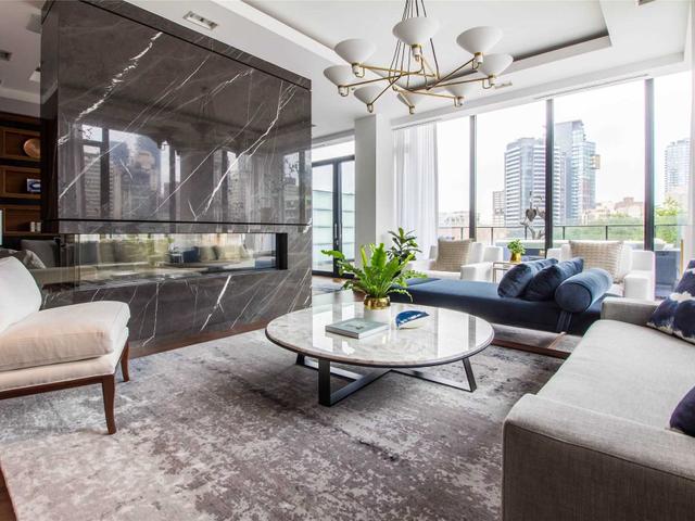 5B - 36 Hazelton Ave